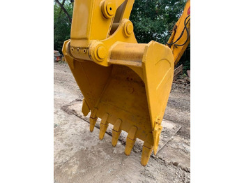 Kāpurķēžu ekskavators CAT 320D2: foto 4