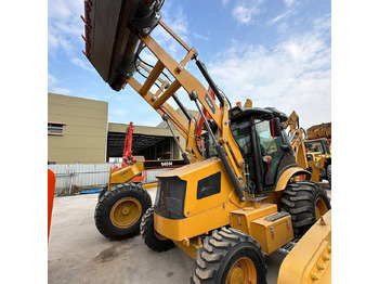 Ekskavators-iekrāvējs CATERPILLAR 420F
