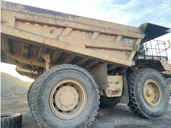 Karjeru pašizgāzējs CAT 777e: foto 3