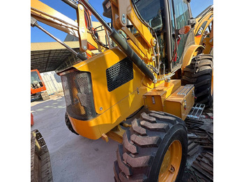 Ekskavators-iekrāvējs CATERPILLAR 420F: foto 2