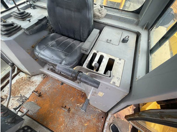 Celtniecības tehnika Caterpillar D7G2 LGP: foto 3