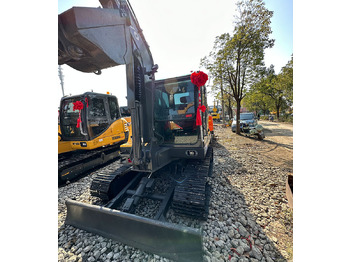 Kāpurķēžu ekskavators VOLVO EC60D