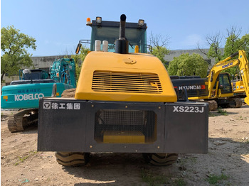 Ceļu veltnis XCMG XS223J: foto 5
