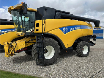 Labības kombains NEW HOLLAND CX series