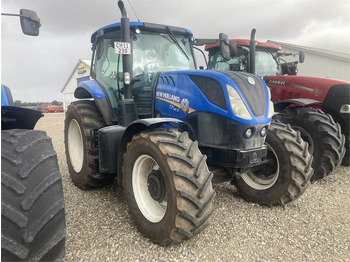 Traktors NEW HOLLAND T7