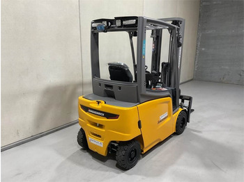 Elektroiekrāvējs Jungheinrich EFG 318: foto 2