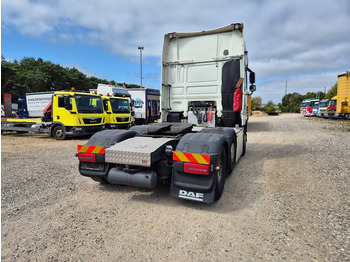 Vilcējs DAF XF 480 6x2 // pusher// special interior: foto 4