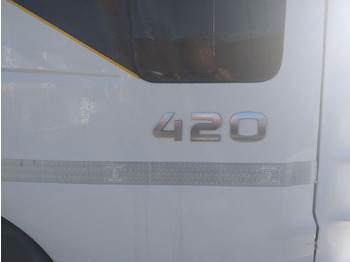 Pacēlājs ar āķi IVECO STRALIS AT260S42Y/PS: foto 3