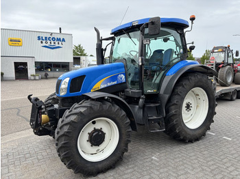 Traktors NEW HOLLAND T6000