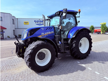 Traktors NEW HOLLAND T7.245