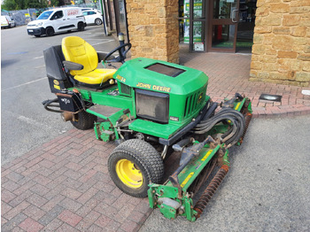 Zāles pļāvējs JOHN DEERE