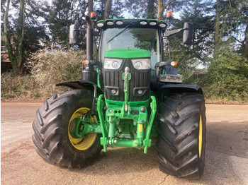 Traktors JOHN DEERE 6215R