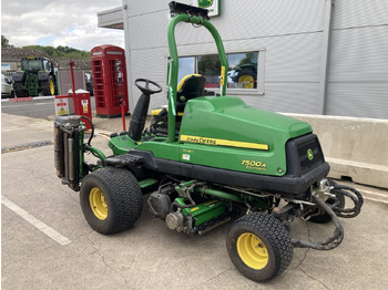 Zāles pļāvējs John Deere 7500AE light weight fairway mower: foto 3