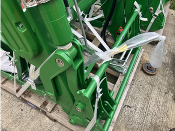 Jaunā Papildaprīkojums John Deere 643R Loader and Brackets: foto 2