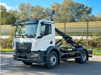 Pacēlājs ar āķi MAN TGM 18.320