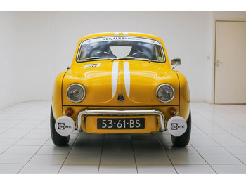 Vieglā automašīna RENAULT