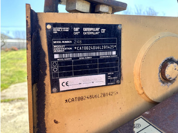 Kompaktiekrāvējs CAT 248: foto 5