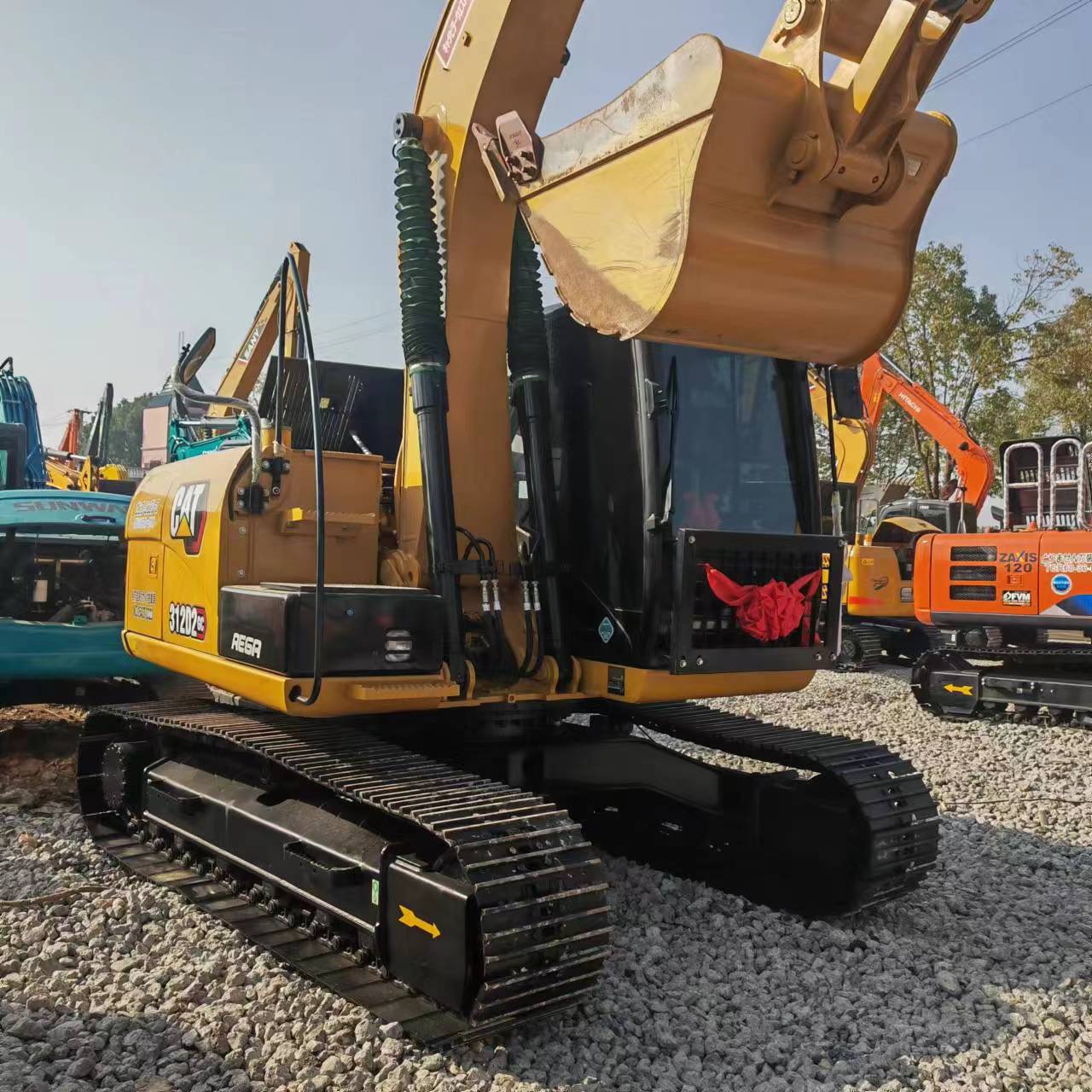 Kāpurķēžu ekskavators CATERPILLAR 312D2: foto 2