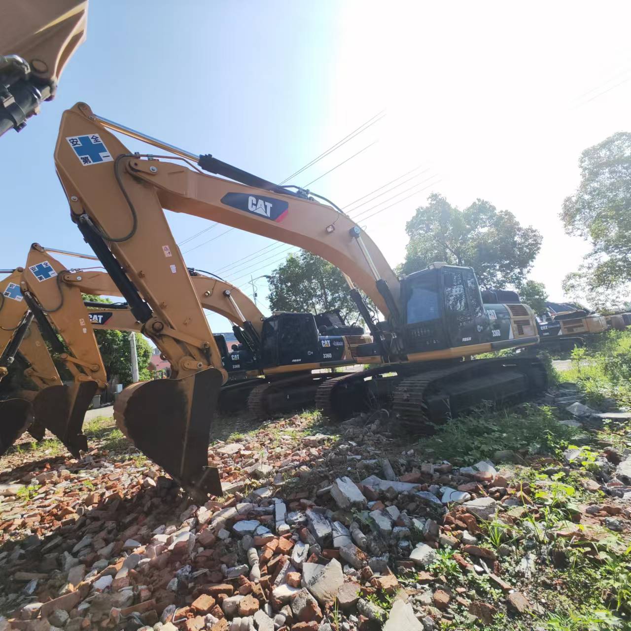 Kāpurķēžu ekskavators CATERPILLAR 336D