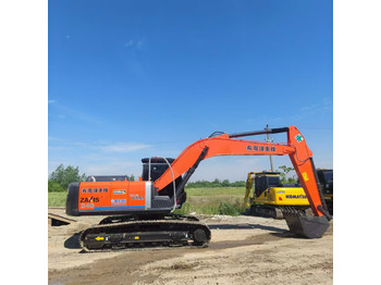 Kāpurķēžu ekskavators HITACHI ZX240