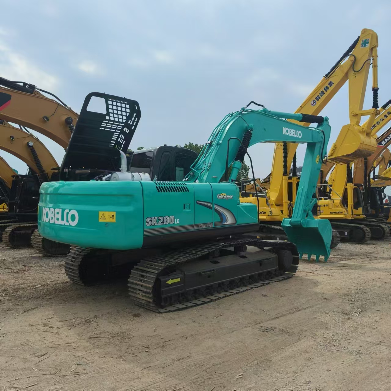 Kāpurķēžu ekskavators KOBELCO SK260: foto 4