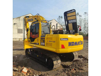 Kāpurķēžu ekskavators KOMATSU PC200: foto 5