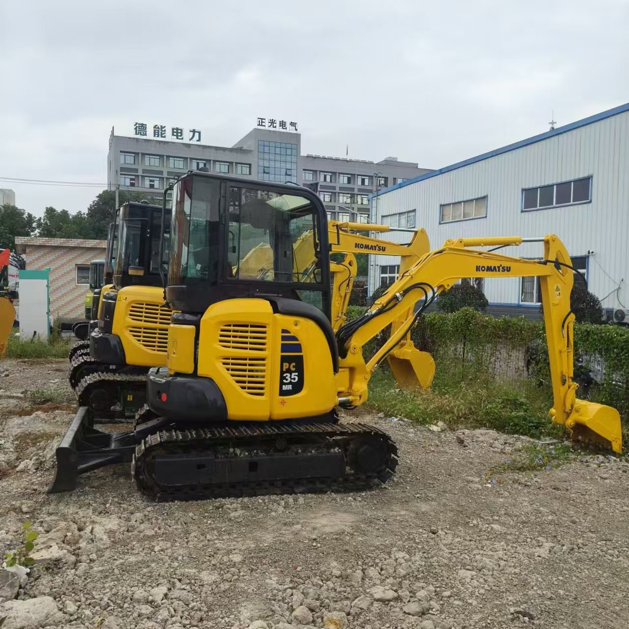 Mini-ekskavators KOMATSU PC35