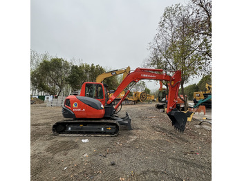 Kāpurķēžu ekskavators KUBOTA