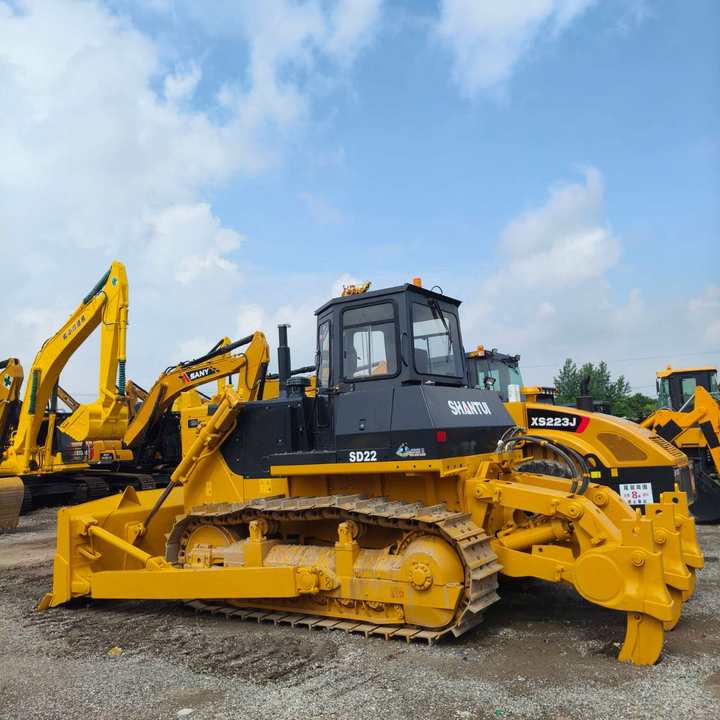 Buldozers SHANTUI