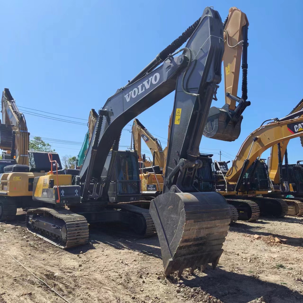 Kāpurķēžu ekskavators VOLVO EC290