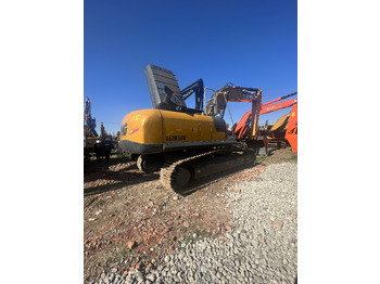 Kāpurķēžu ekskavators XCMG XE305DK