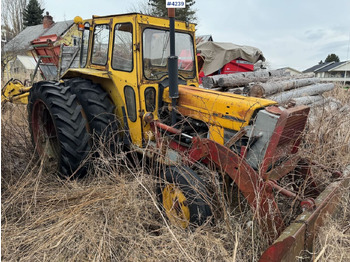 Traktors MASSEY FERGUSON 1000 series
