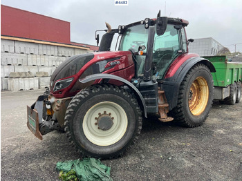 Traktors VALTRA T234