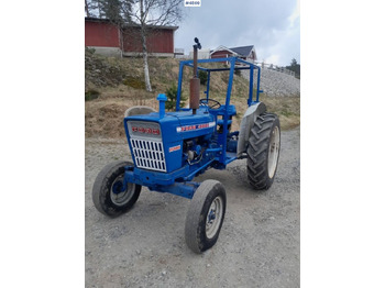 Traktors FORD