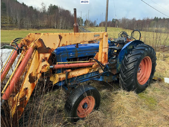 Traktors FORD