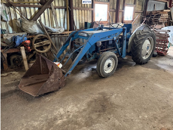 Traktors FORD