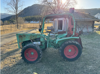 Traktors HOLDER