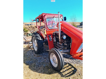 Traktors MASSEY FERGUSON