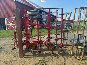 Augsnes apstrādes tehnika Väderstad Harrow: foto 2