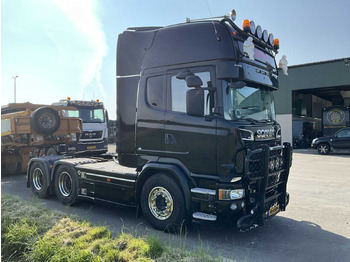Vilcējs SCANIA R 580