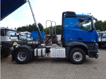 Vilcējs Mercedes-Benz 1853 Arocs SZM mit Kipperpumpe: foto 5