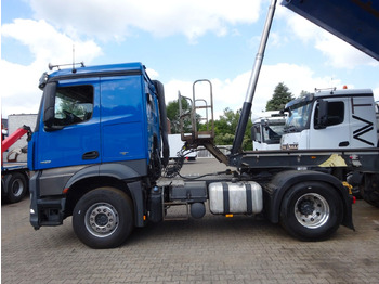 Vilcējs Mercedes-Benz 1853 Arocs SZM mit Kipperpumpe: foto 3