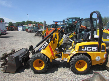 Riteņu iekrāvējs JCB 403