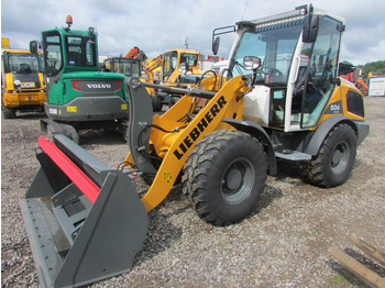 Riteņu iekrāvējs LIEBHERR L 506
