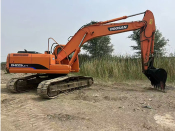 Kāpurķēžu ekskavators DOOSAN DH225LC-7