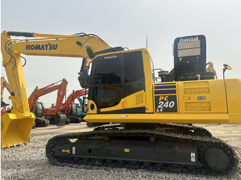 Kāpurķēžu ekskavators KOMATSU PC240LC-8