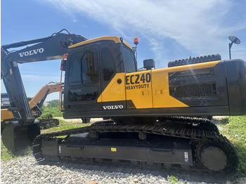 Kāpurķēžu ekskavators VOLVO EC240