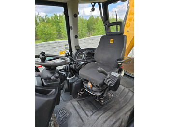 Ekskavators-iekrāvējs JCB: foto 3