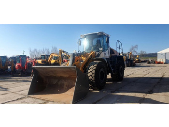 Riteņu iekrāvējs LIEBHERR L 550