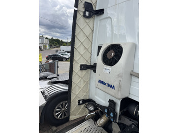 Aerodinamika/ Spoileris - Kravas automašīna Ford F-Max Cargo: foto 3 Aerodinamika/ Spoileris - Kravas automašīna Ford F-Max Cargo: foto 3